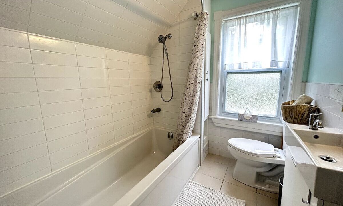 Photo of Bathroom in District d'Aylmer