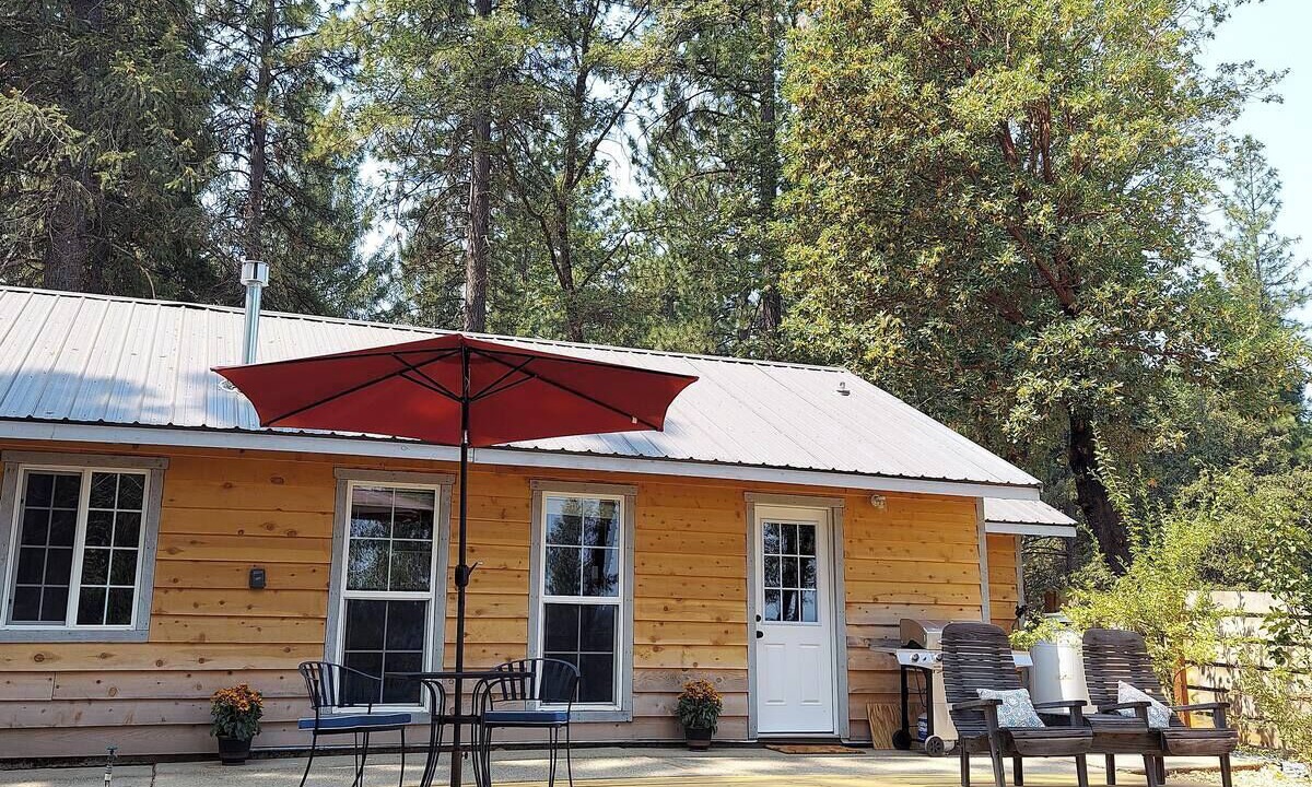 Photo of Outdoor in Apple Hill