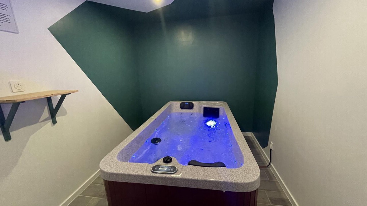 Photo of Others in Semblancay