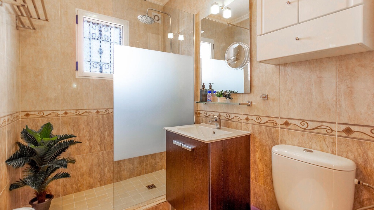 Photo of Bathroom in Los Montesinos