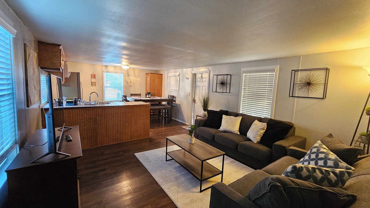 Photo of Livingroom in Taylor
