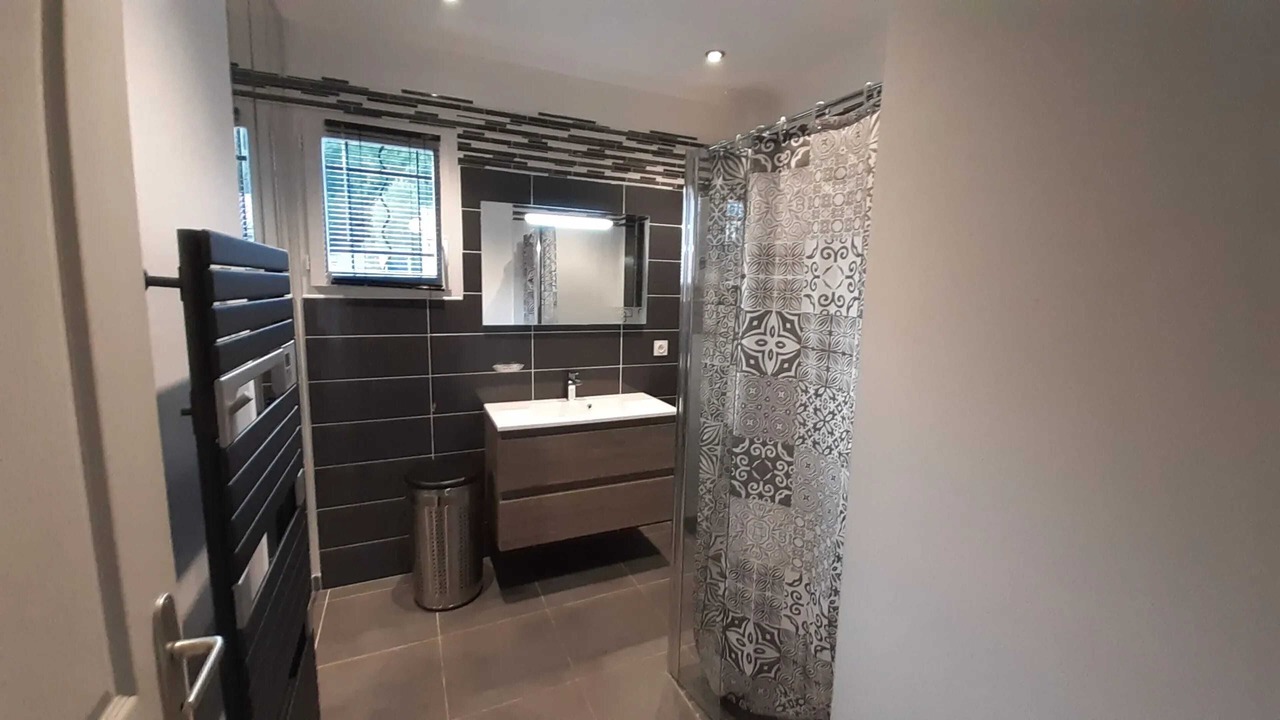 Photo of Bathroom in Salavas