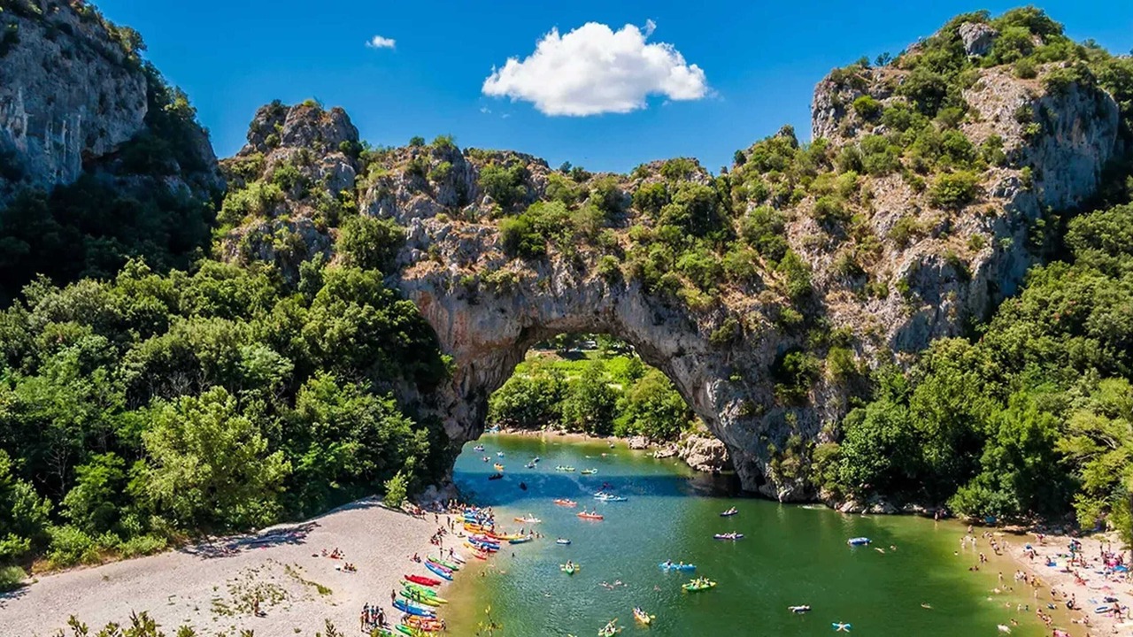 Photo of Outdoor in Salavas
