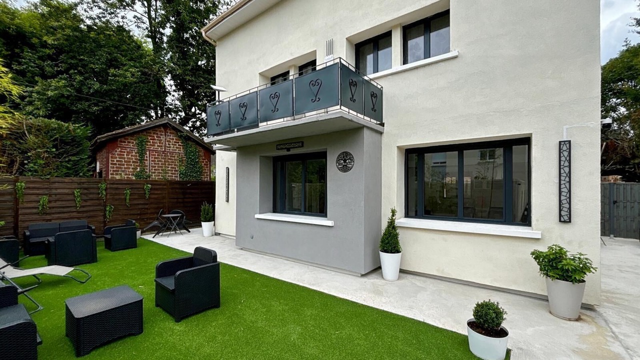 Photo of Outdoor in Sainte-Genevieve-des-Bois