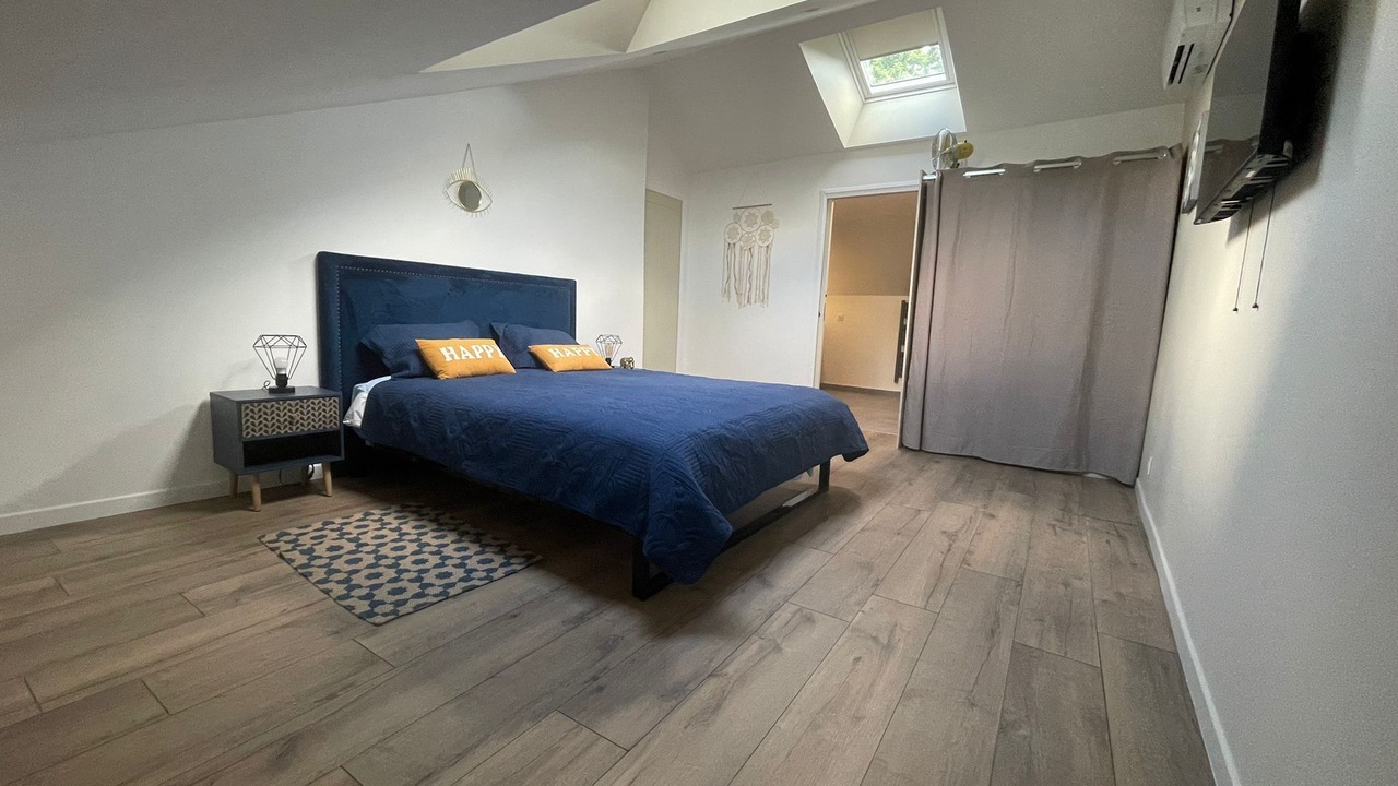 Photo of Bedroom in Sainte-Genevieve-des-Bois