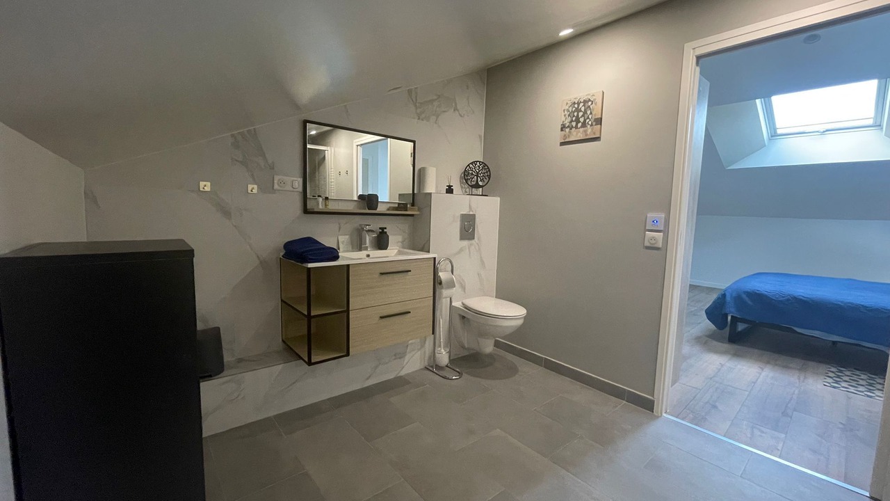 Photo of Bathroom in Sainte-Genevieve-des-Bois