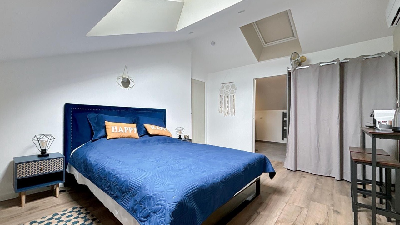 Photo of Bedroom in Sainte-Genevieve-des-Bois