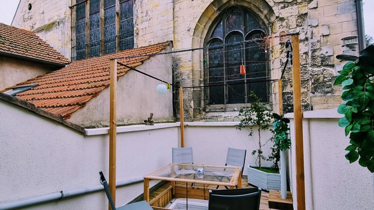 Photo of Outdoor in Louvres