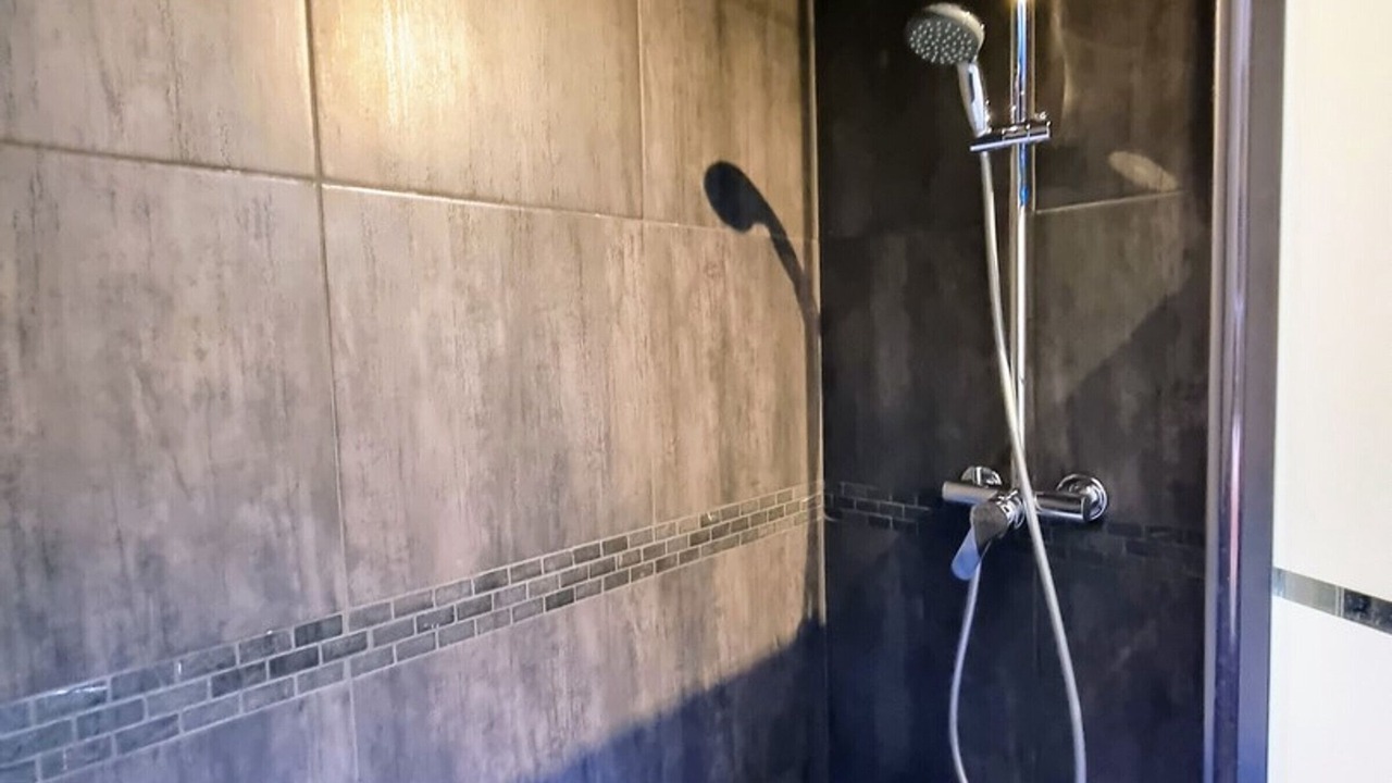 Photo of Bathroom in Louvres