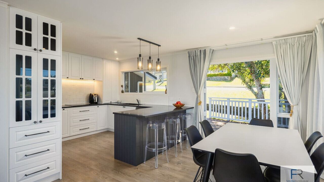 Photo of Others in Browns Bay