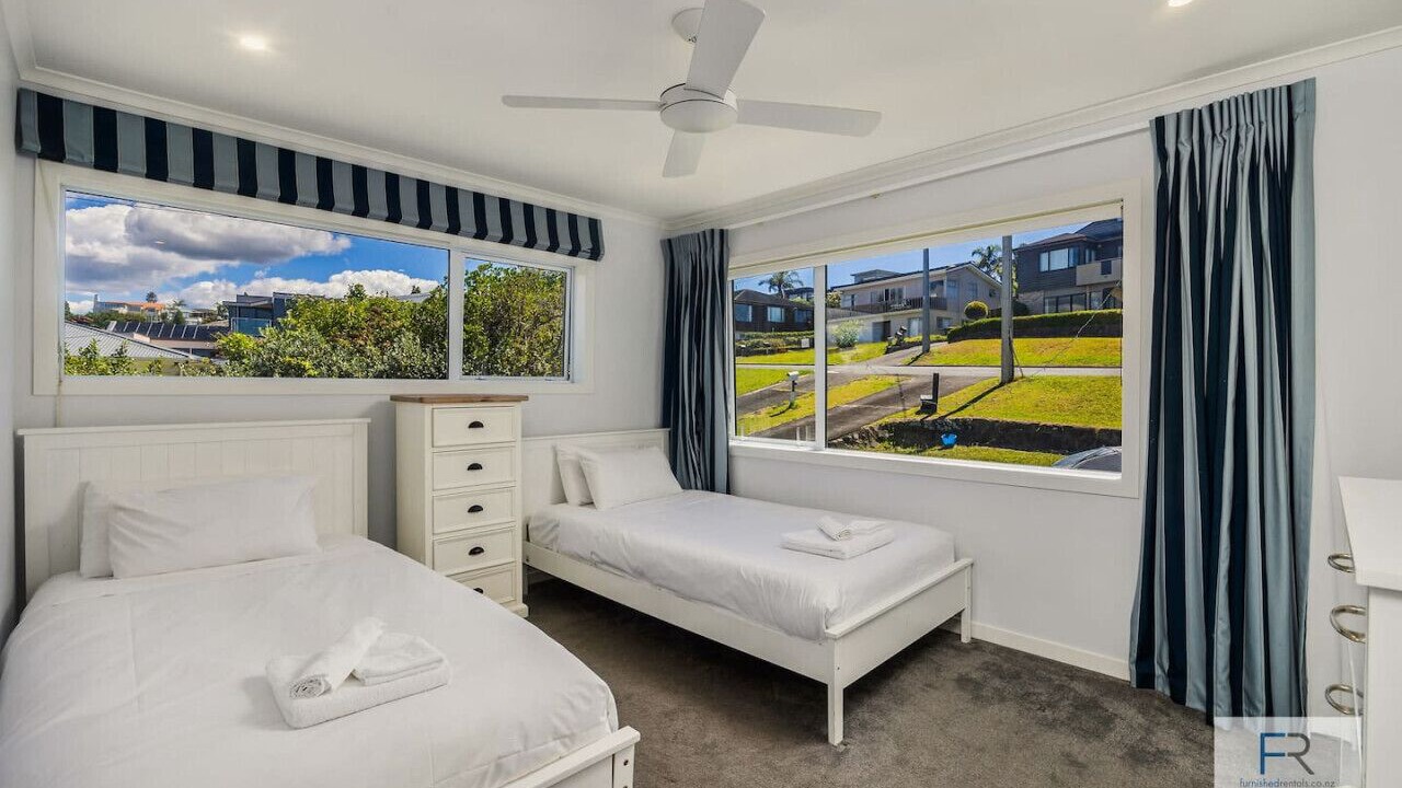 Photo of Others in Browns Bay