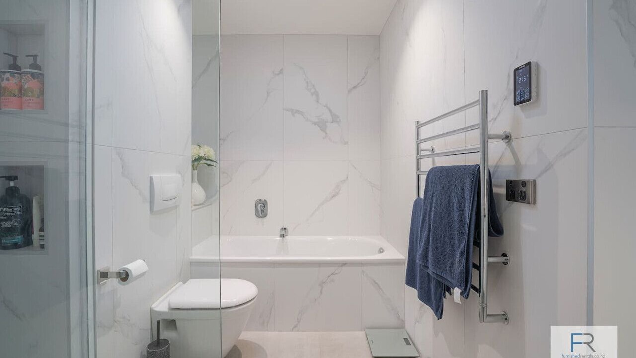 Photo of Others in Parnell