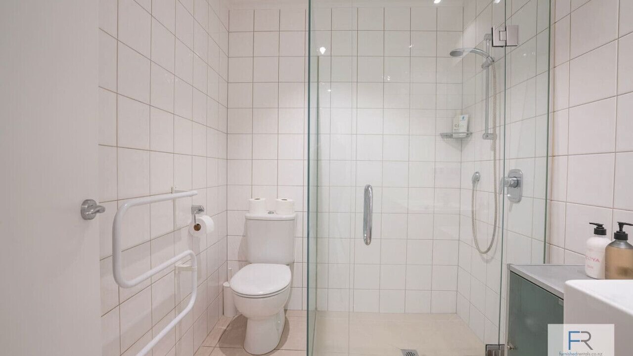 Photo of Others in Parnell