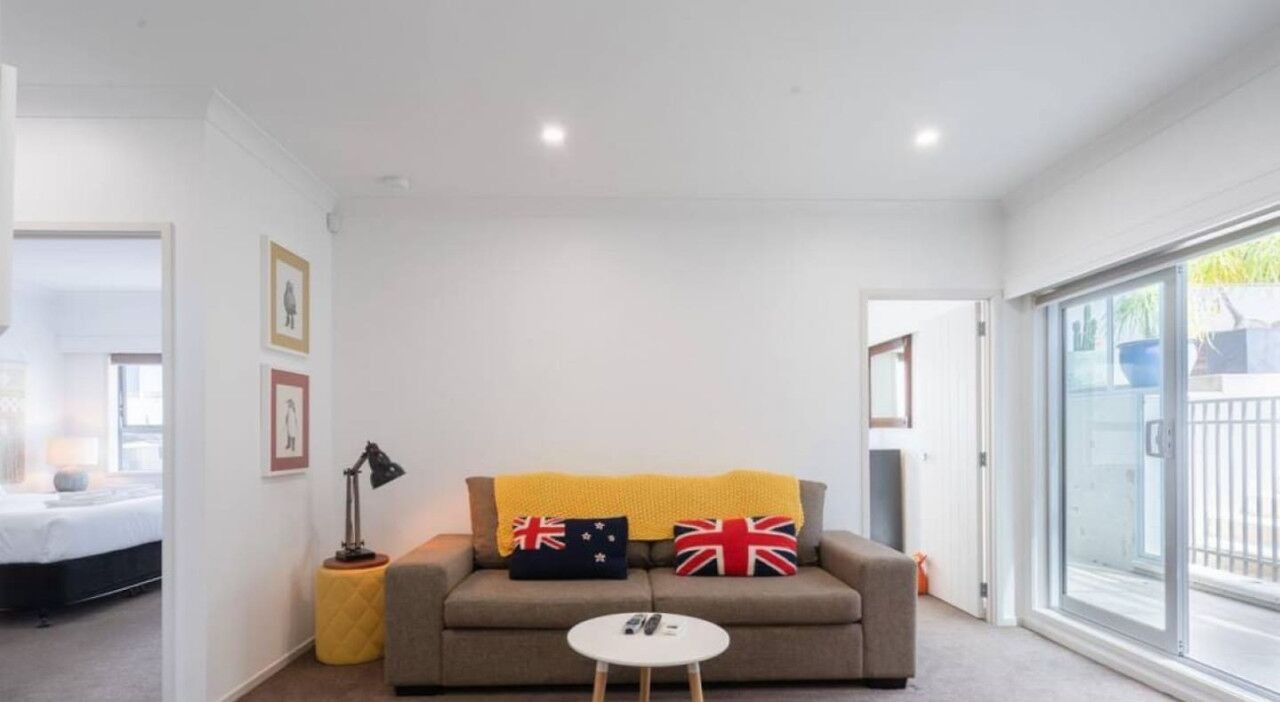 Photo of Others in Castor Bay