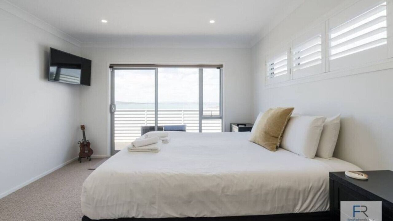 Photo of Others in Castor Bay