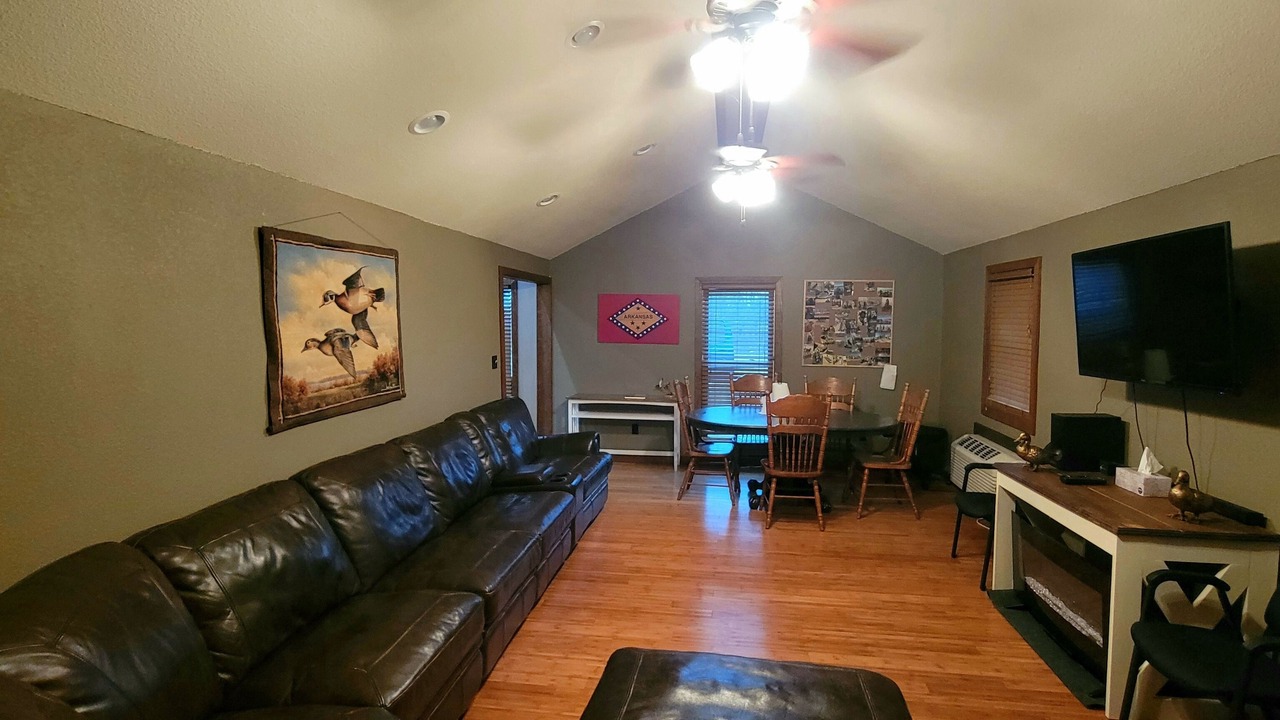 Photo of Livingroom in Yorktown