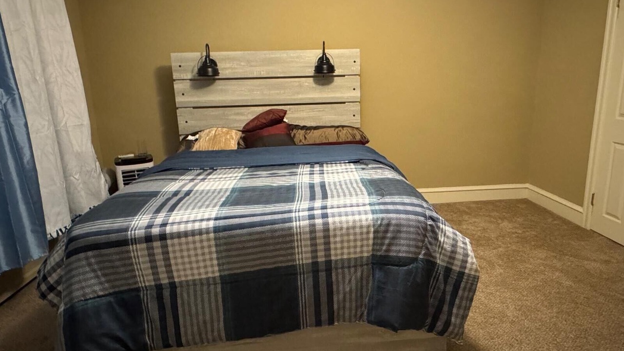 Photo of Others in Yeadon