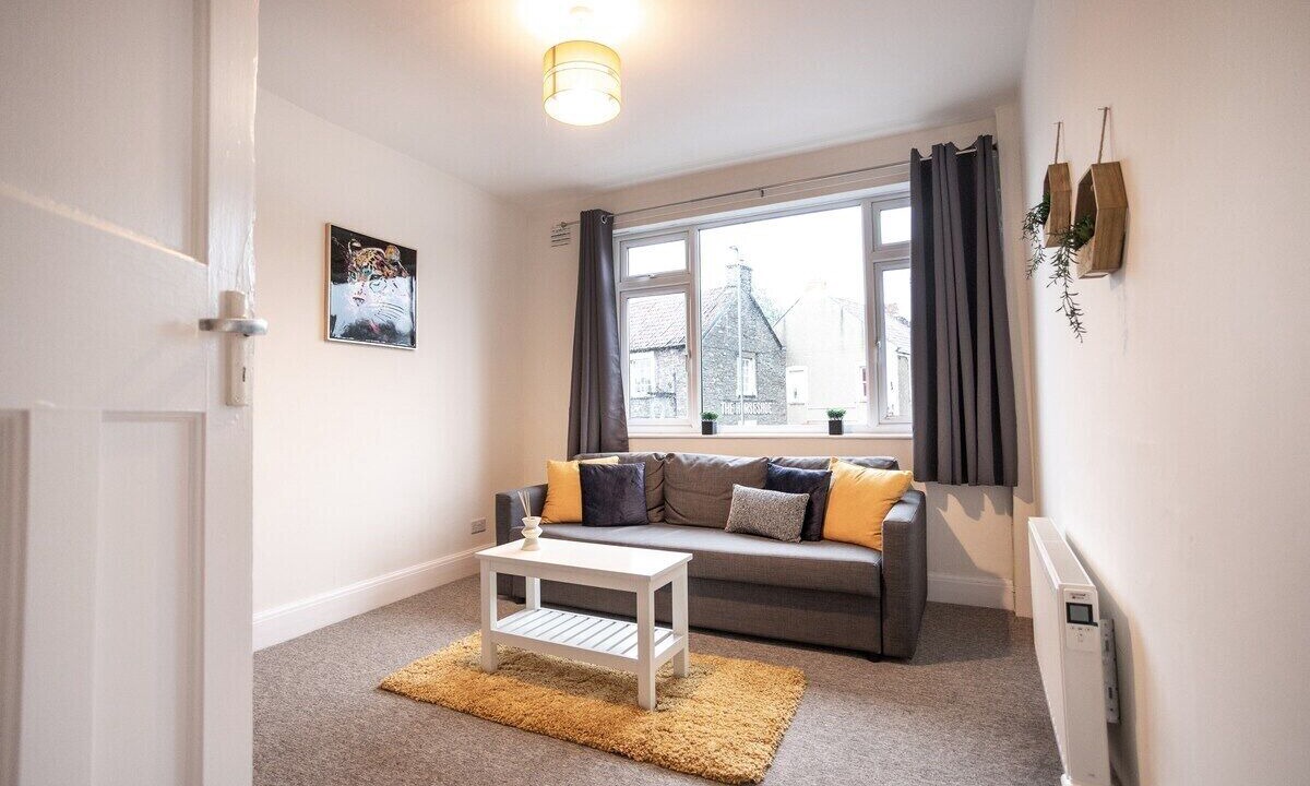Photo of Livingroom in Staple Hill
