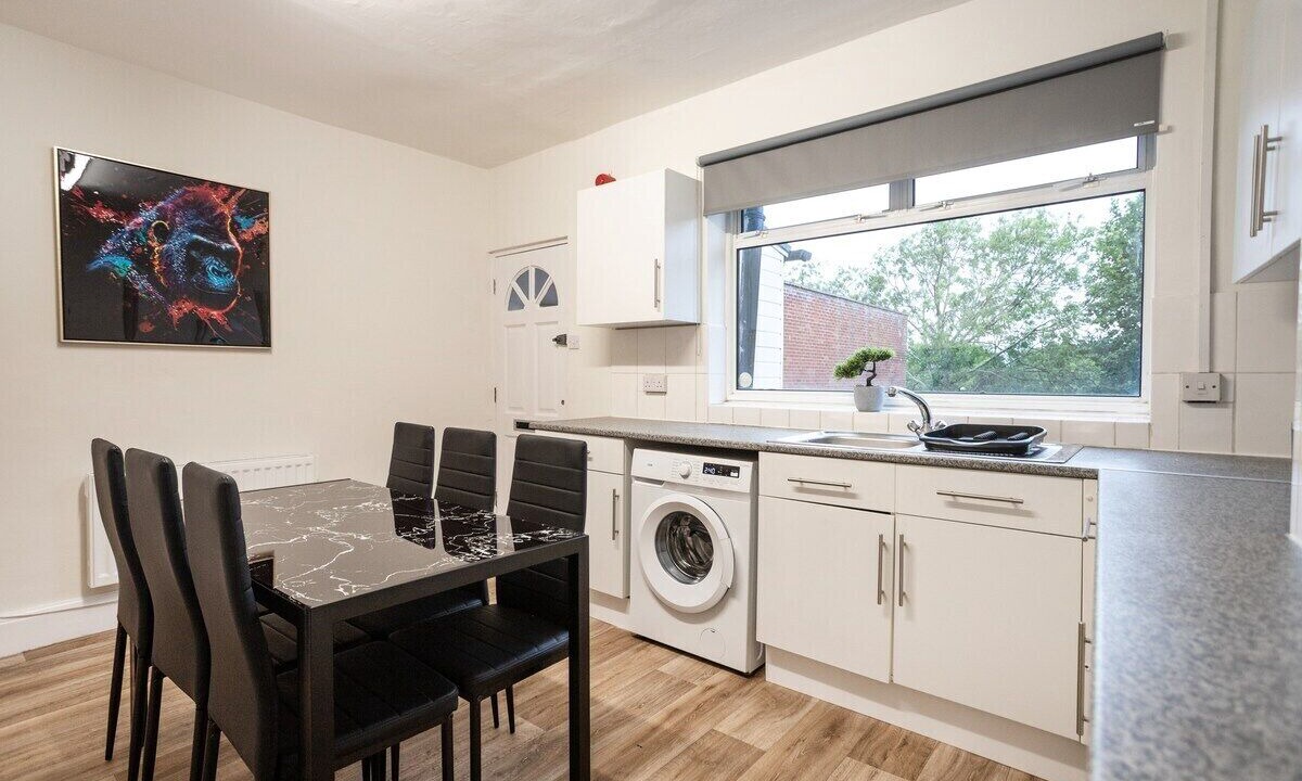 Photo of Others in Staple Hill