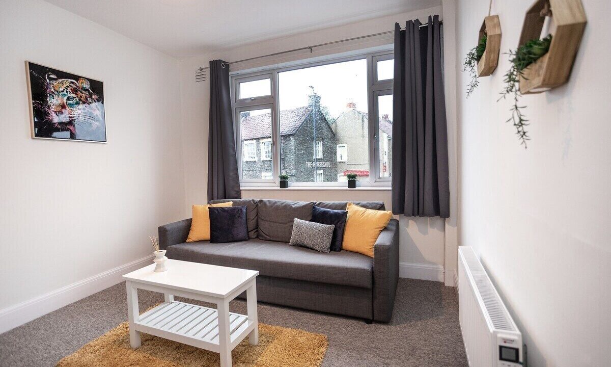 Photo of Livingroom in Staple Hill