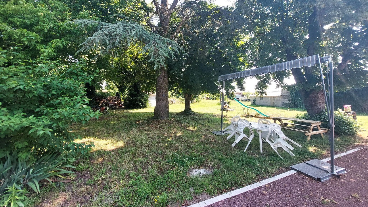Photo of Outdoor in Allonnes