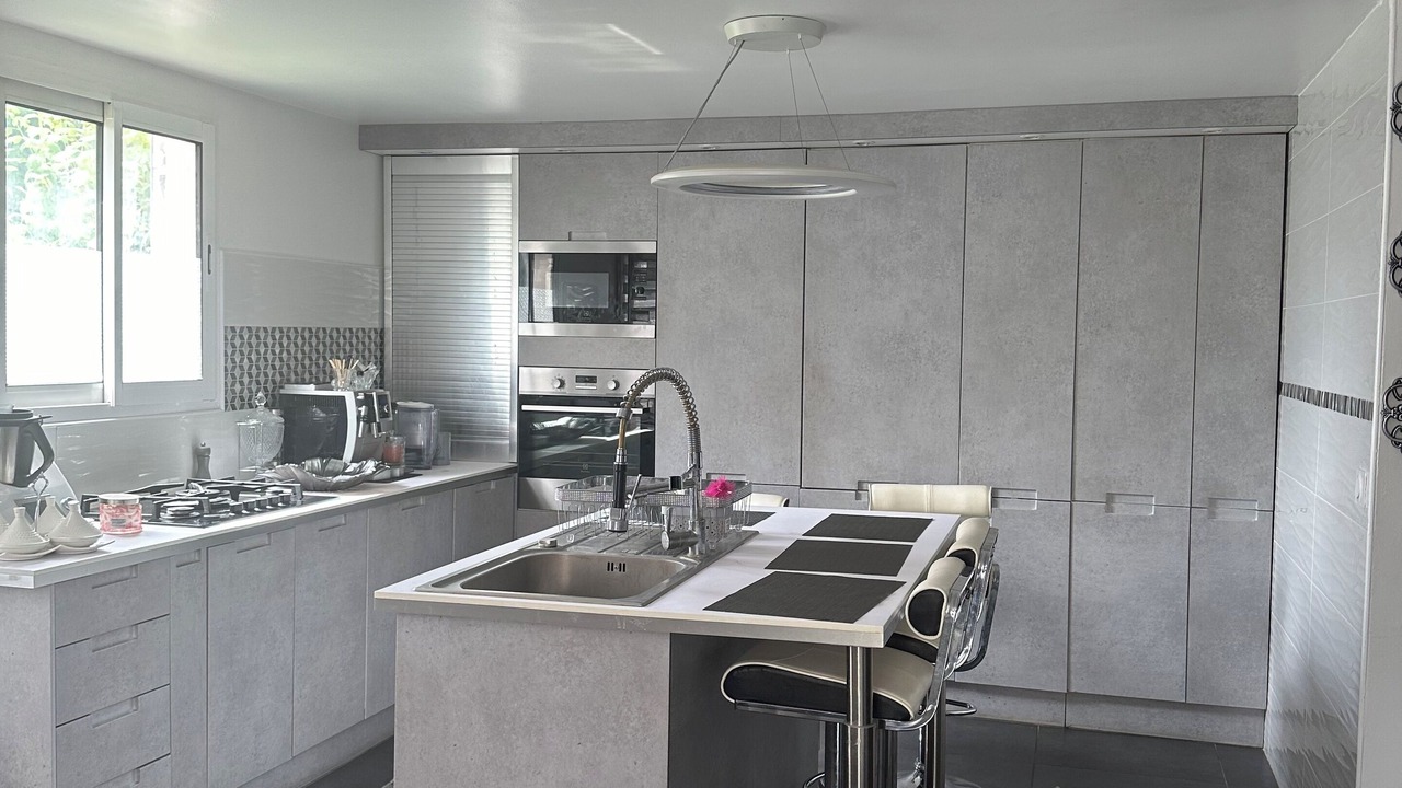 Photo of Kitchen in Jouy-le-Moutier
