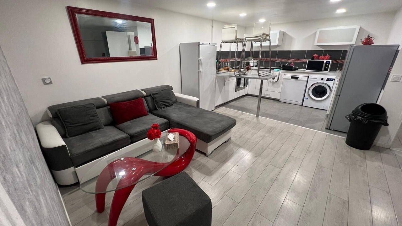 Photo of Livingroom in Jouy-le-Moutier