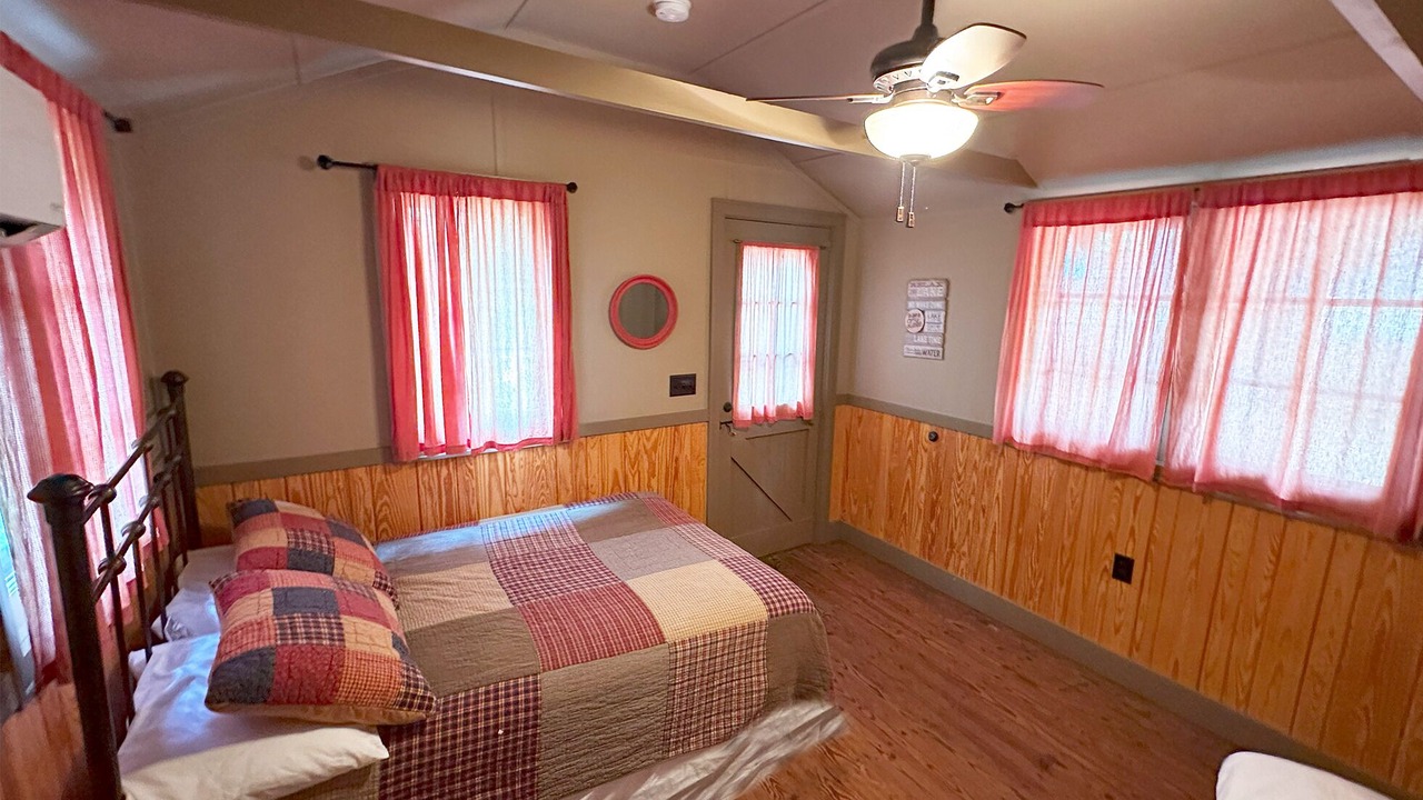 Photo of Others in Kaiser