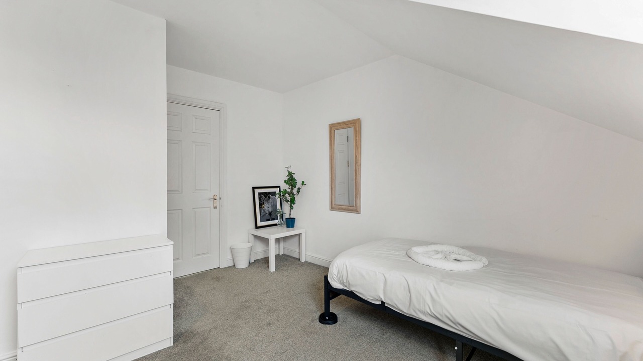 Photo of Others in Staple Hill