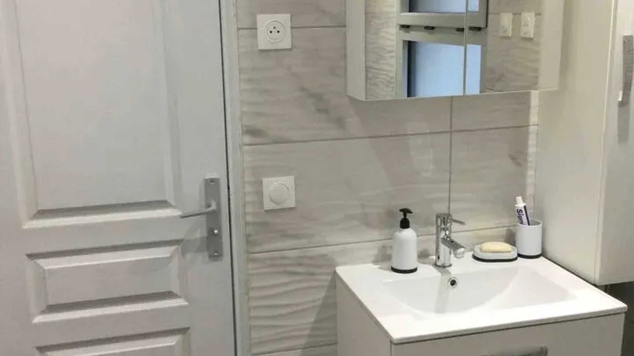 Photo of Bathroom in Asnieres-sur-Seine