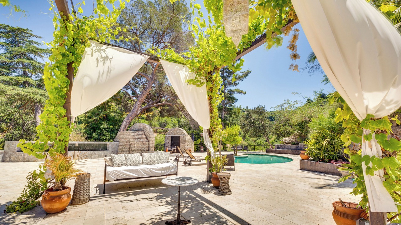 Photo of Outdoor in Sherman Oaks
