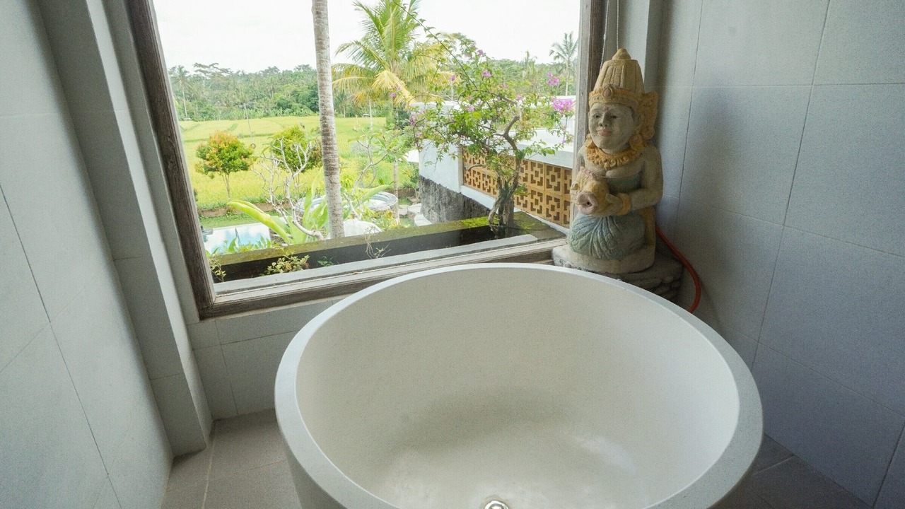 Photo of Bathroom in Taro