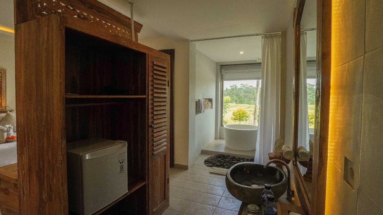 Photo of Bathroom in Taro