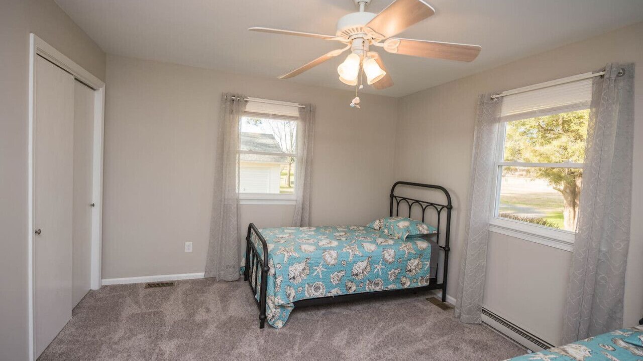 Photo of Others in Allen