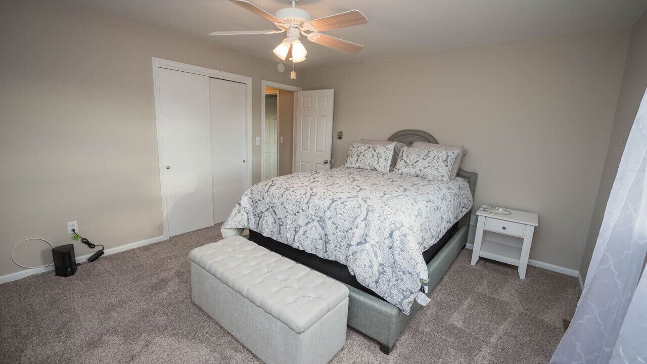 Photo of Others in Allen