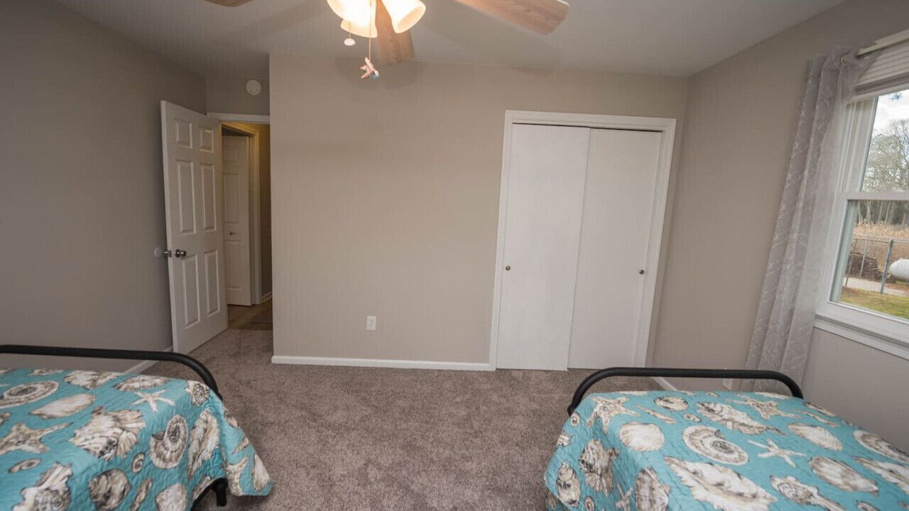 Photo of Others in Allen