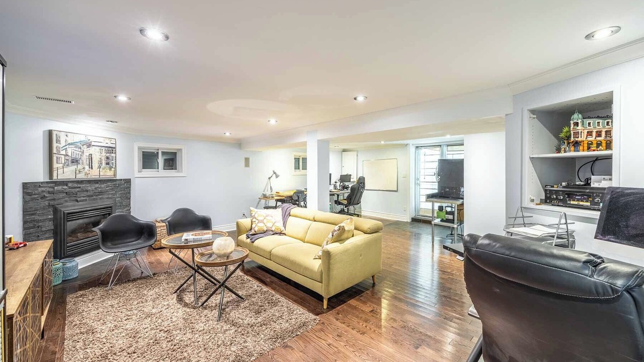 Photo of Livingroom in Scarborough