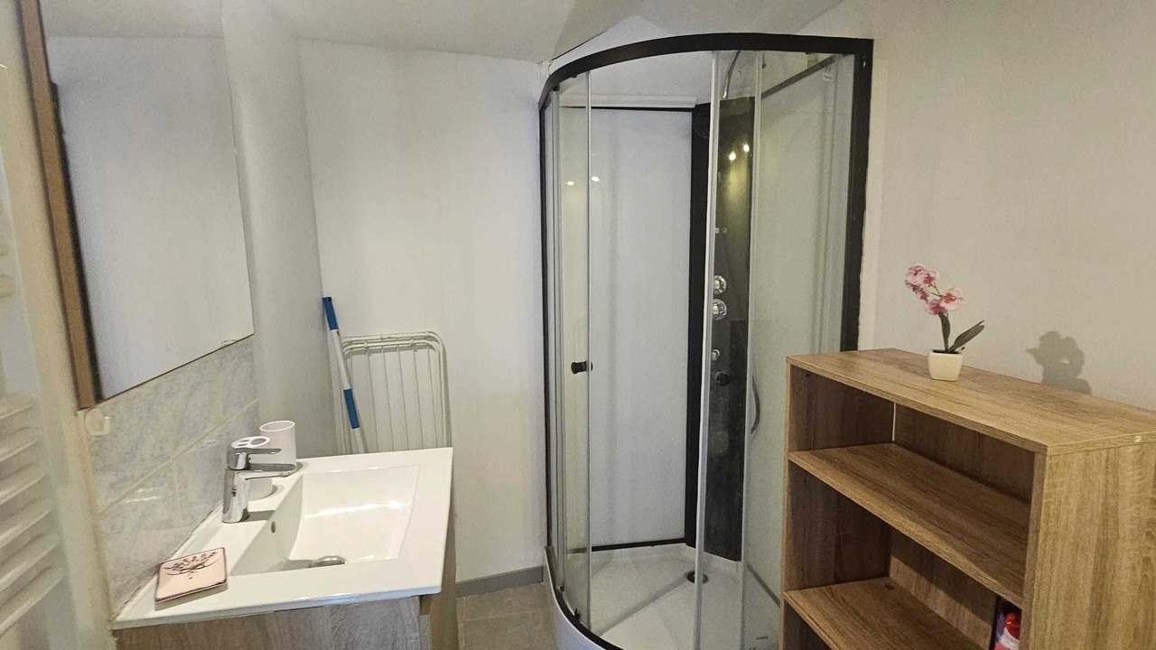 Photo of Bathroom in Thenay