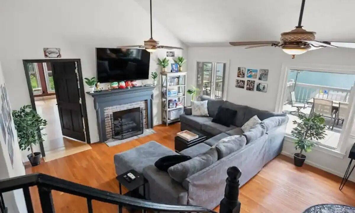 Photo of Livingroom in Townley