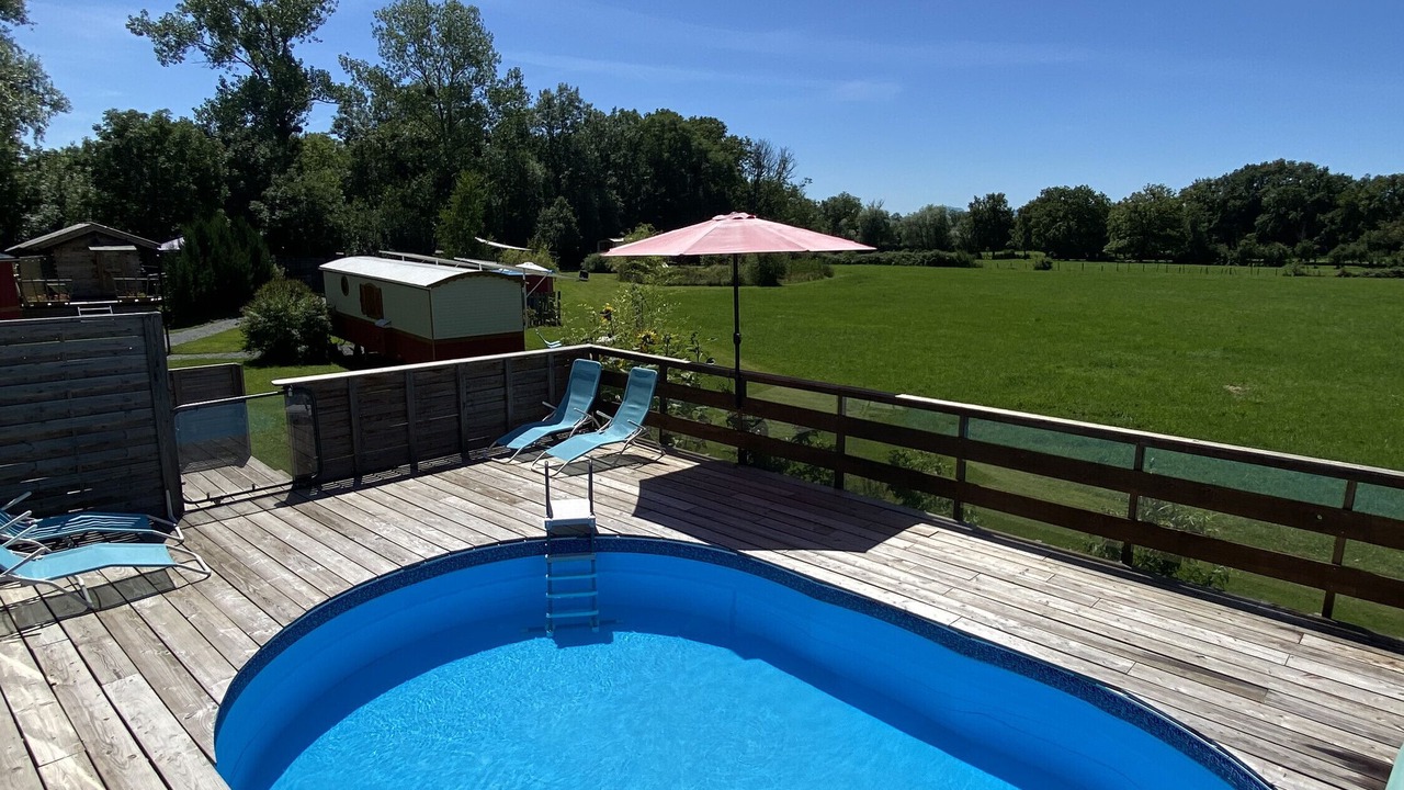 Photo of Outdoor in Saint-Pardoux