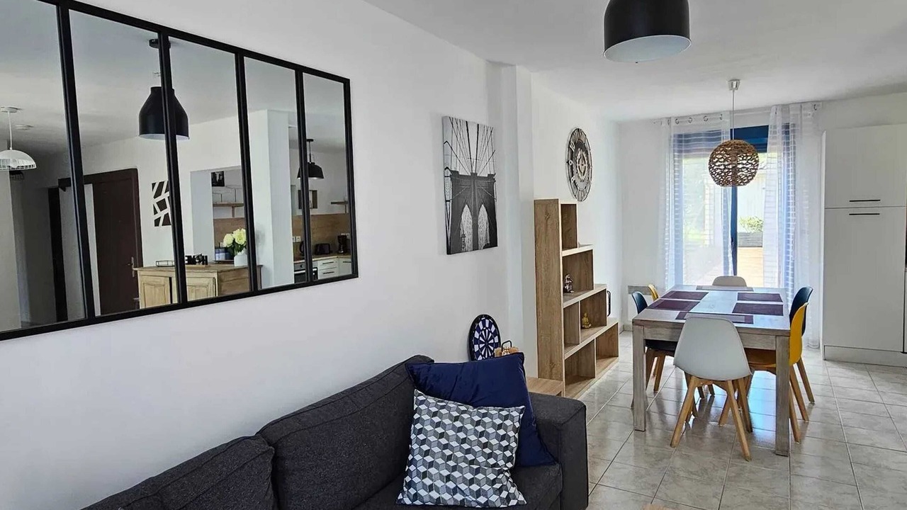 Photo of Others in Saint-Gaultier