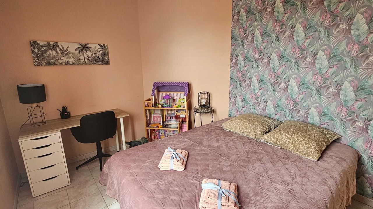 Photo of Others in Saint-Gaultier