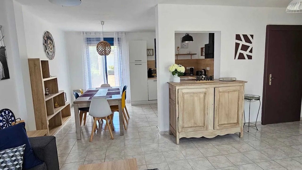 Photo of Others in Saint-Gaultier