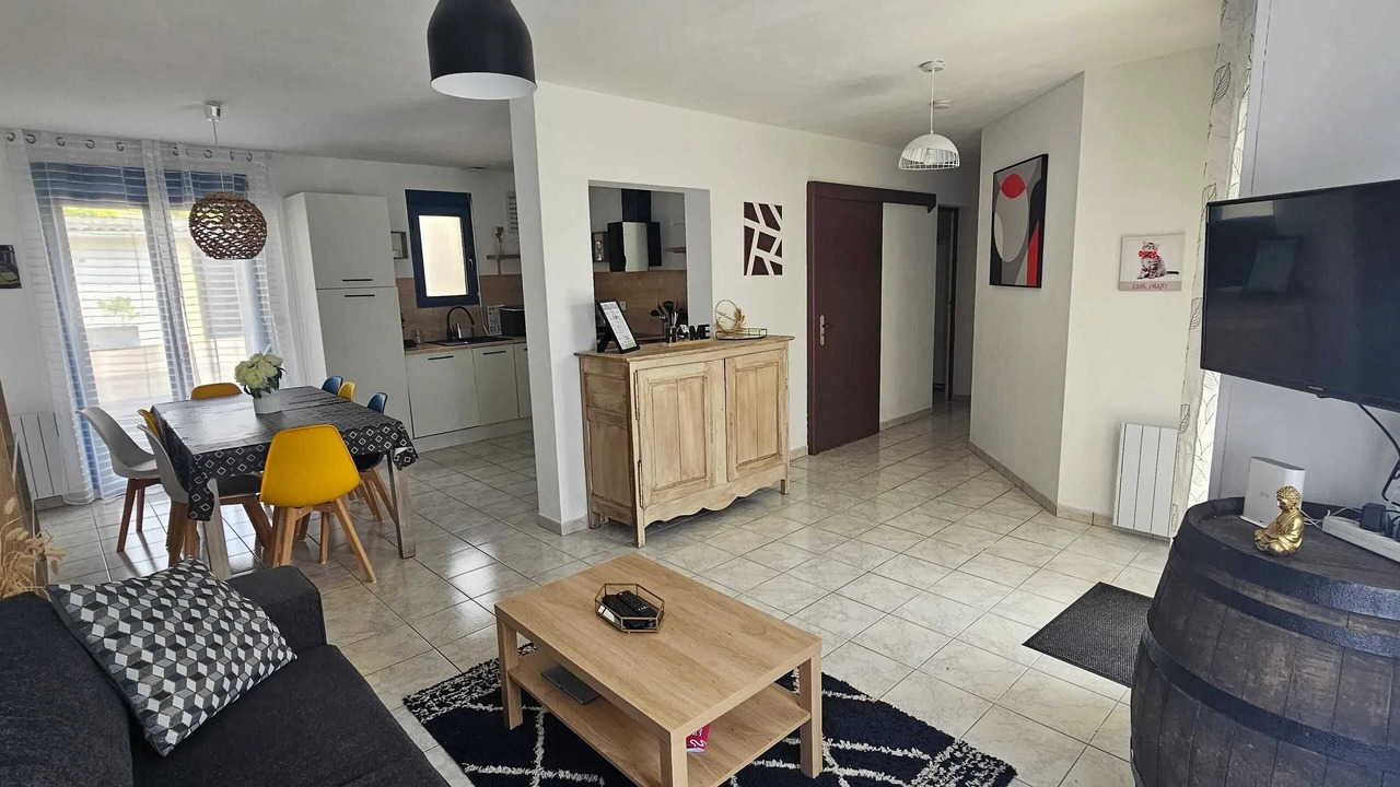 Photo of Others in Saint-Gaultier