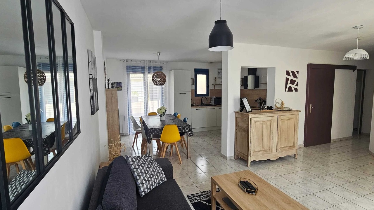 Photo of Others in Saint-Gaultier