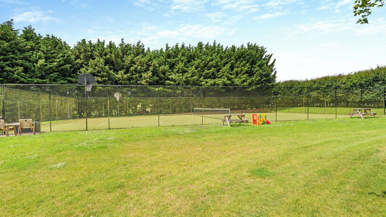 Photo of Others in Toppesfield