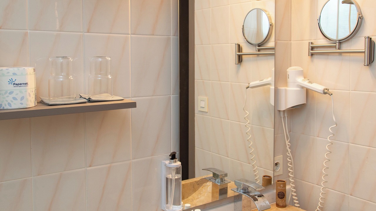 Photo of Others in Redon