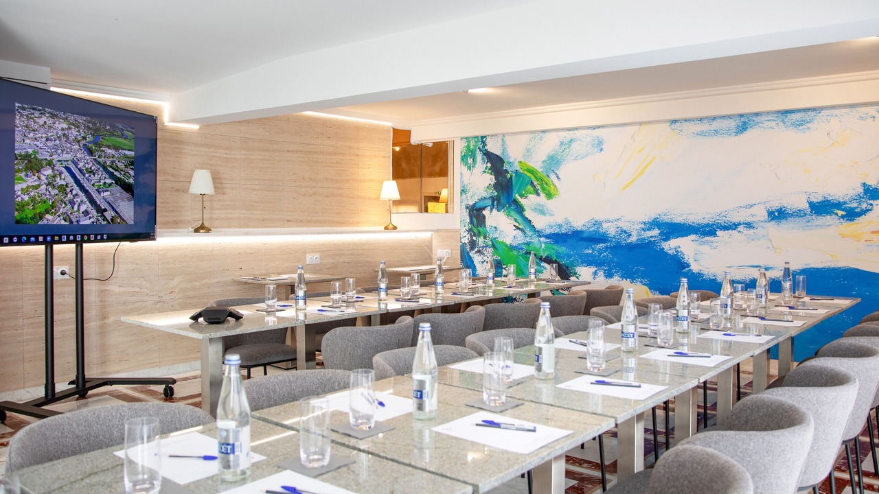 Photo of Others in Redon