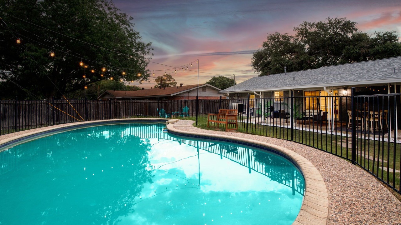 Photo of Outdoor in Shearer Hills - Ridgeview