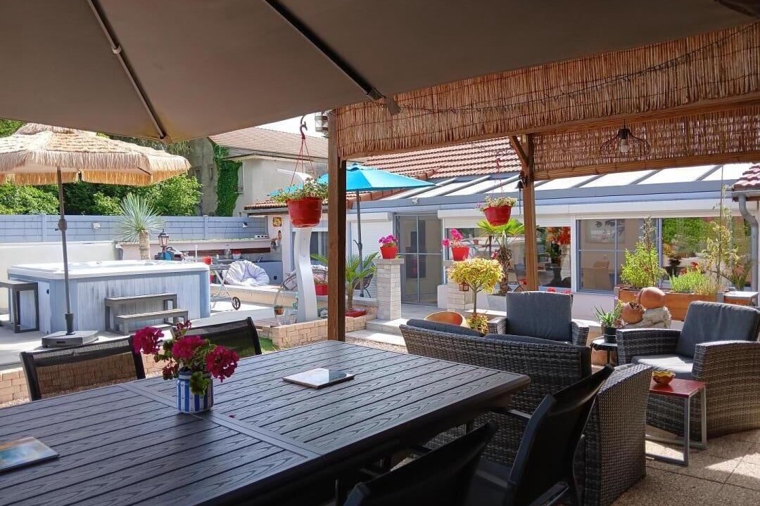 Photo of Outdoor in Louhans